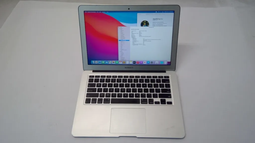 [1004522] MACBOOK AIR 2012  USADA